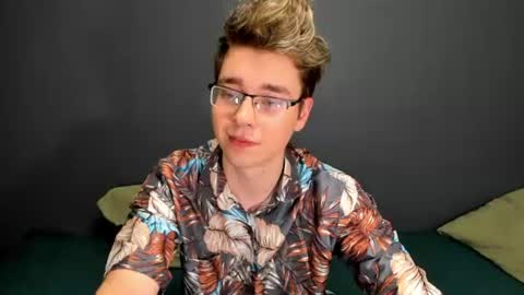 Ethan online show from 19, 6, 2026