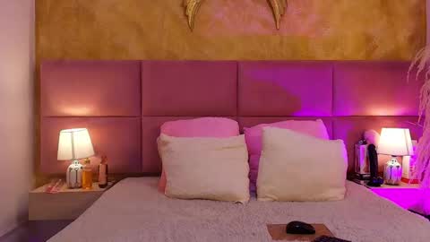 Snapshot of zoe_aitanaa chatting on 13, 5, 2026 zoe_aitanaa online show from 13, 5, 2026