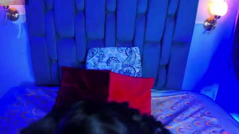 zoe_axel1 online show from 20, 6, 2026