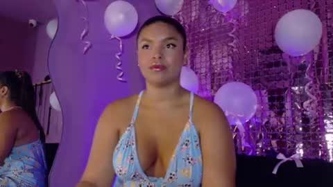 Snapshot of zoe_roux210949 chatting on 12, 6, 2026 Zoe online show from 12, 6, 2026
