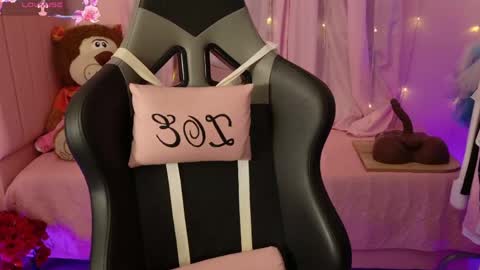 zoe_sullivan_ online show from 17, 5, 2026