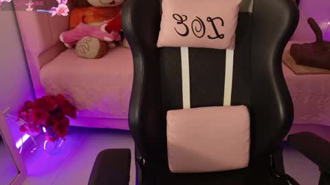 zoe_sullivan_ online show from 28, 5, 2026
