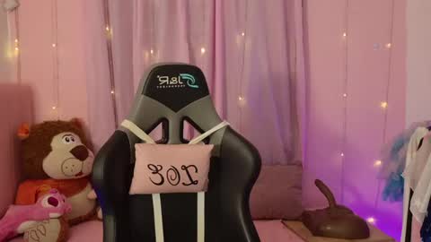 zoe_sullivan_ online show from 31, 5, 2026