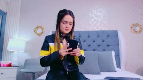 Snapshot of zoewilliis chatting on 19, 6, 2026 ZoeWilliis online show from 19, 6, 2026