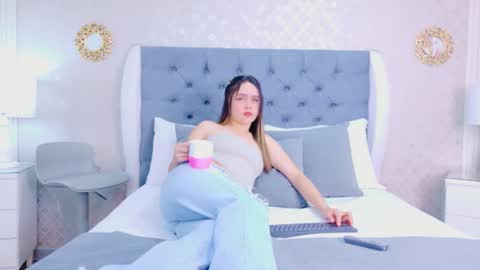 Snapshot of zoewilliis chatting on 22, 6, 2026 ZoeWilliis online show from 22, 6, 2026