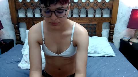 Snapshot of zuki_watson chatting on 1, 2, 2025 Suki online show from 1, 2, 2025
