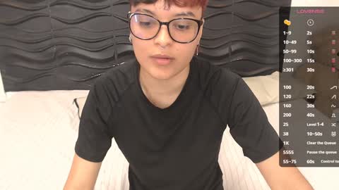 Snapshot of zuki_watson chatting on 5, 2, 2025 Suki online show from 5, 2, 2025