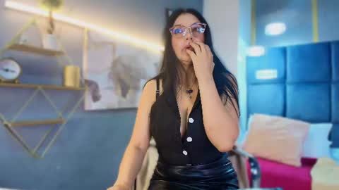 Snapshot of zuzana21 chatting on 12, 6, 2026 Zuzana21 online show from 12, 6, 2026