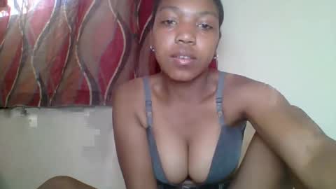 zyraelle_01 online show from 29, 4, 2026