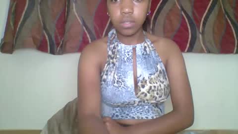 zyraelle_01 online show from 30, 4, 2026