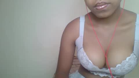zyraelle_01 online show from 22, 5, 2026