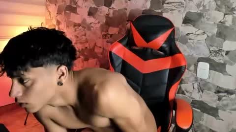 zyzz_1812 online show from 25, 6, 2026