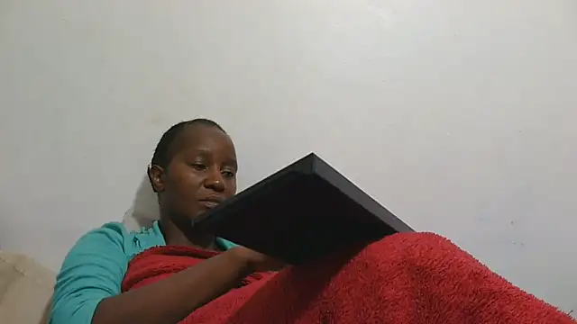 Snapshot of sluttylaura21 chatting on 12, 6, 2026 sluttylaura21 online show from 12, 6, 2026