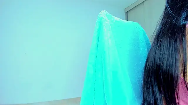 monica little23 online show from 7, 6, 2026