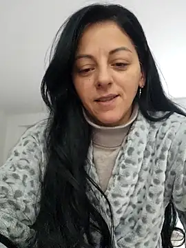 bruneta sexy23 online show from 15, 2, 2026