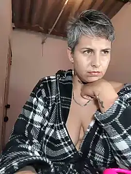 Yessi rousse online show from 14, 5, 2026