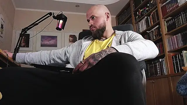 Snapshot of FindomJason chatting on 14, 5, 2026 FindomJason online show from 14, 5, 2026