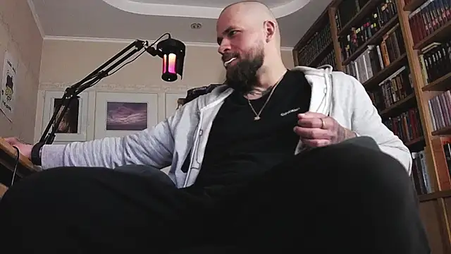 Snapshot of FindomJason chatting on 29, 5, 2026 FindomJason online show from 29, 5, 2026