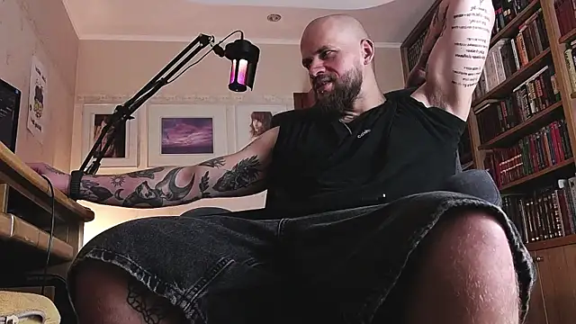 Snapshot of FindomJason chatting on 13, 6, 2026 FindomJason online show from 13, 6, 2026