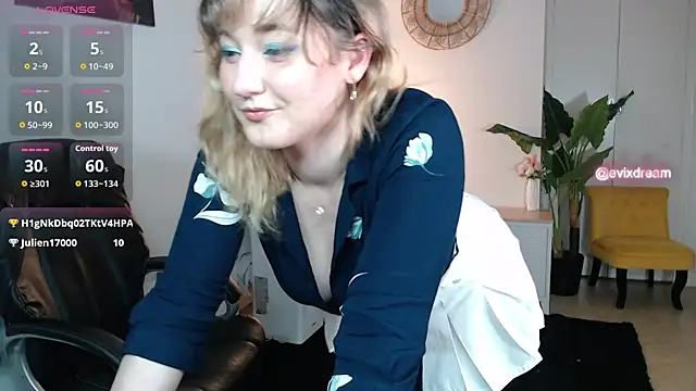 Crystal-dreamt online show from 4, 6, 2026