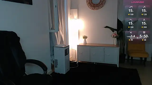 Crystal-dreamt online show from 11, 6, 2026