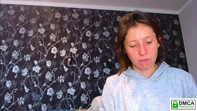 Sophi Cute online show from 17, 6, 2026
