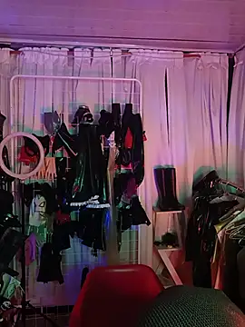 LatexDevil Blondie online show from 13, 6, 2026
