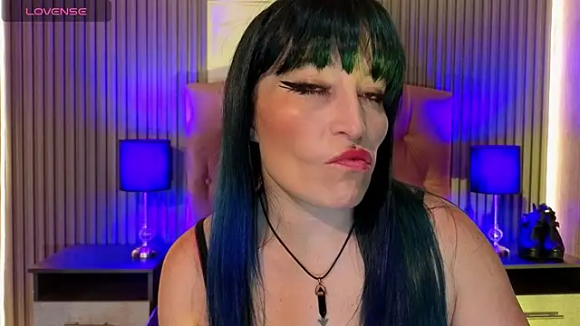 alicia moom online show from 20, 6, 2026