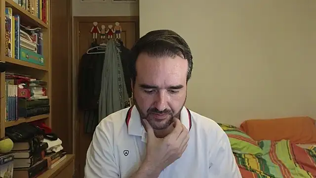 curiosillo83 online show from 22, 6, 2026