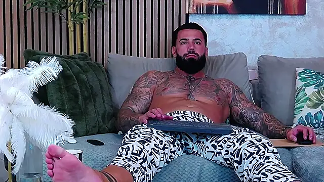 masterkingofmusclee online show from 25, 6, 2026