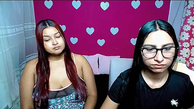 Snapshot of violeta_rous chatting on 25, 5, 2026 violeta rous online show from 25, 5, 2026