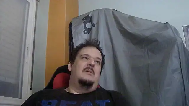 Snapshot of porkorossy chatting on 7, 6, 2026 porkorossy online show from 7, 6, 2026