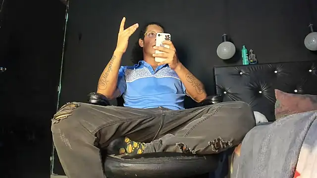 FuckHardlove online show from 14, 6, 2026