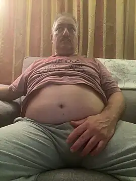 Snapshot of Russirayu chatting on 3, 5, 2026 Russirayu online show from 3, 5, 2026