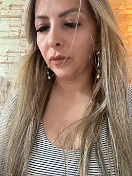  Abril-Office1 online show from 19, 6, 2026