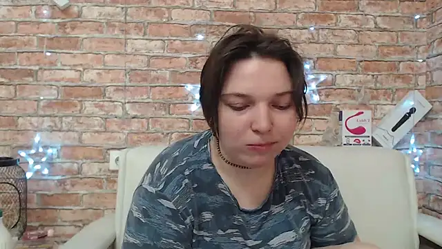 Amelia Kiss  online show from 15, 4, 2026
