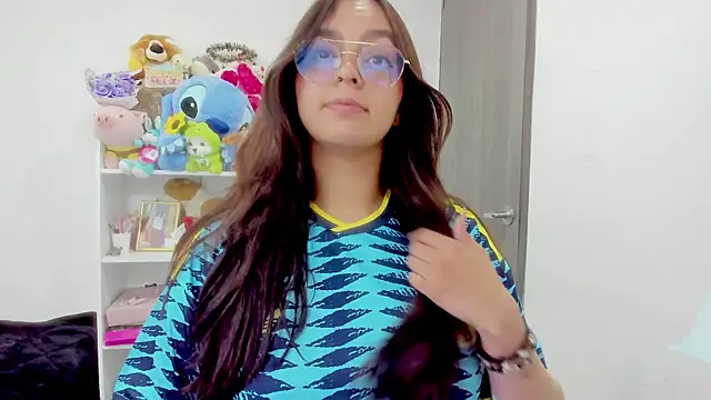 Snapshot of Valery7rose_ chatting on 17, 6, 2026 Valery7rose online show from 17, 6, 2026