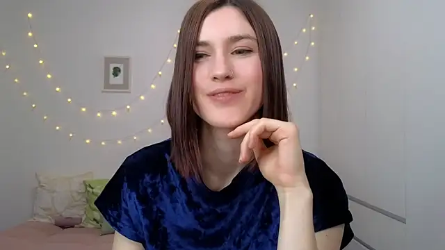AliciaNewell online show from 13, 6, 2026
