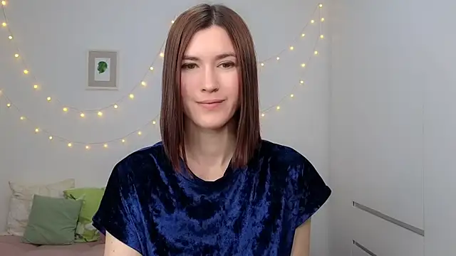 AliciaNewell online show from 15, 6, 2026