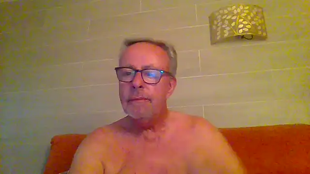 tuggy59 online show from 10, 6, 2026