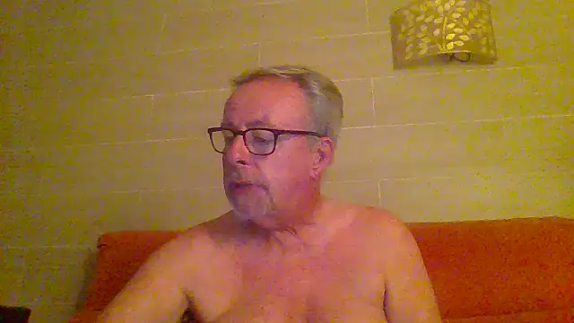 tuggy59 online show from 22, 6, 2026