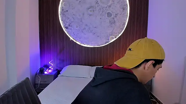 Snapshot of DereckCooperr chatting on 25, 5, 2026 DereckCooperr online show from 25, 5, 2026
