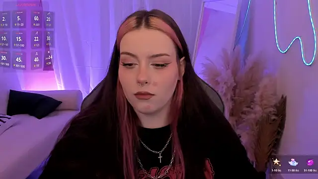 CoralineKeyns online show from 23, 6, 2026