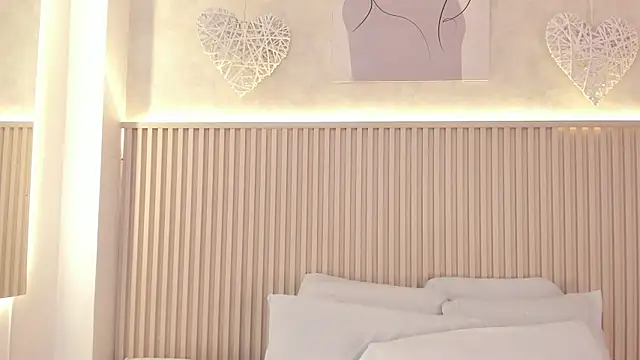 daiana curly online show from 22, 6, 2026