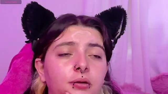 Snapshot of Sachi_Meow chatting on 14, 6, 2026 Sachi Meow online show from 14, 6, 2026