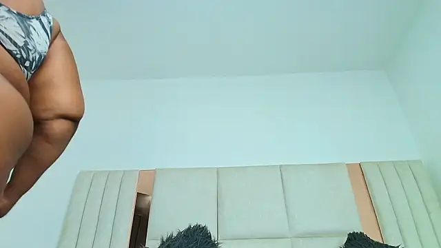 Breisy bigboobs online show from 16, 6, 2026