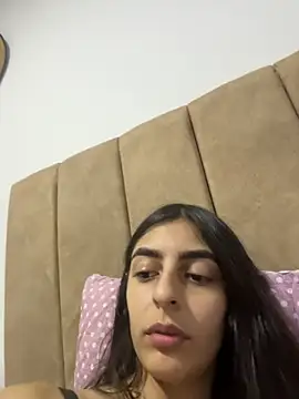 Snapshot of cristel_17 chatting on 6, 6, 2026 cristel 17 online show from 6, 6, 2026