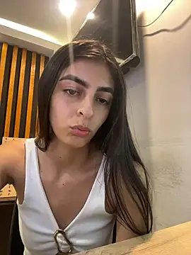 Snapshot of cristel_17 chatting on 7, 6, 2026 cristel 17 online show from 7, 6, 2026