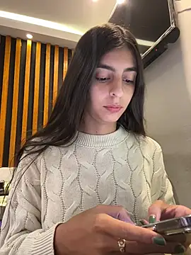 Snapshot of cristel_17 chatting on 22, 6, 2026 cristel 17 online show from 22, 6, 2026