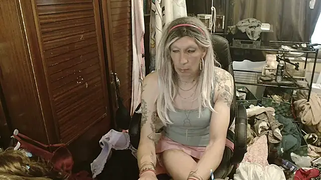 Ombeline1 online show from 5, 6, 2026